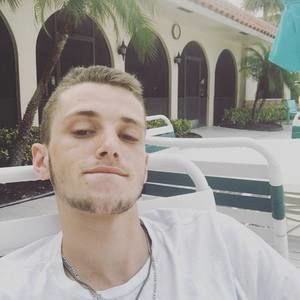 Meet your Posher, Brady